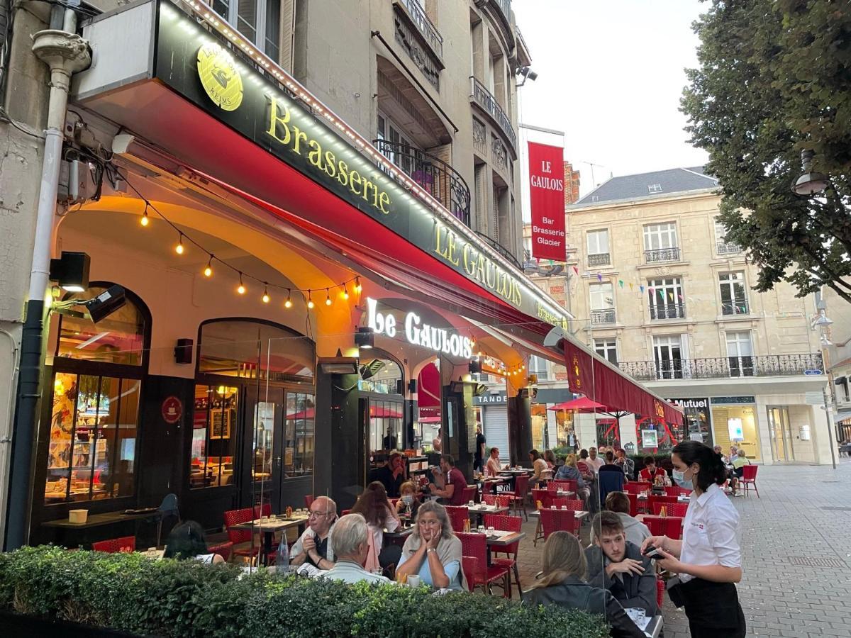 L'hotel Des Ventes Chativesle Apartment Reims