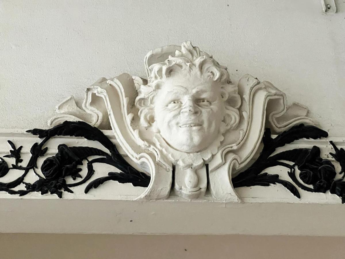 L'hotel Des Ventes Chativesle *
