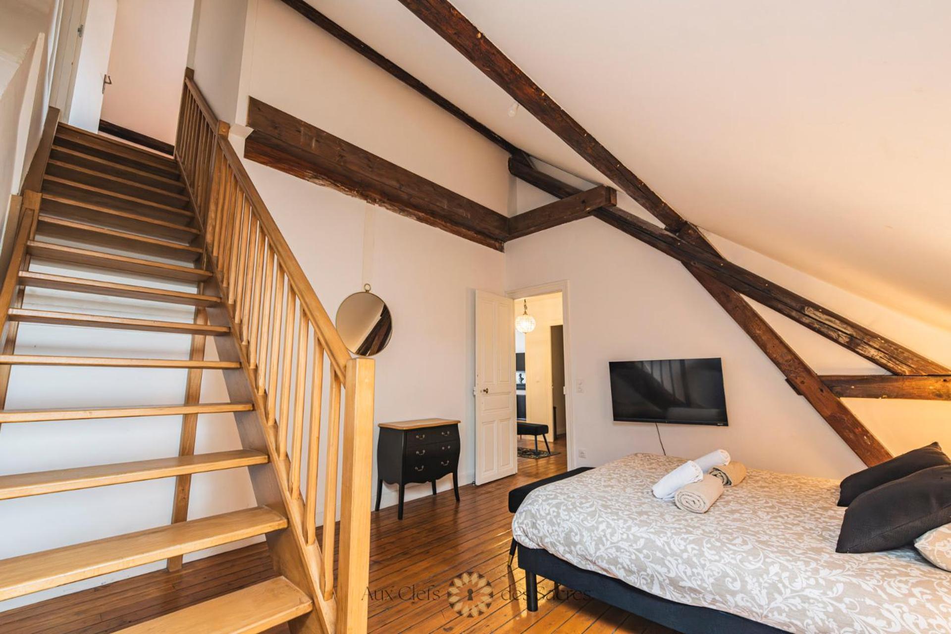 Apartment L'hotel Des Ventes Chativesle Reims