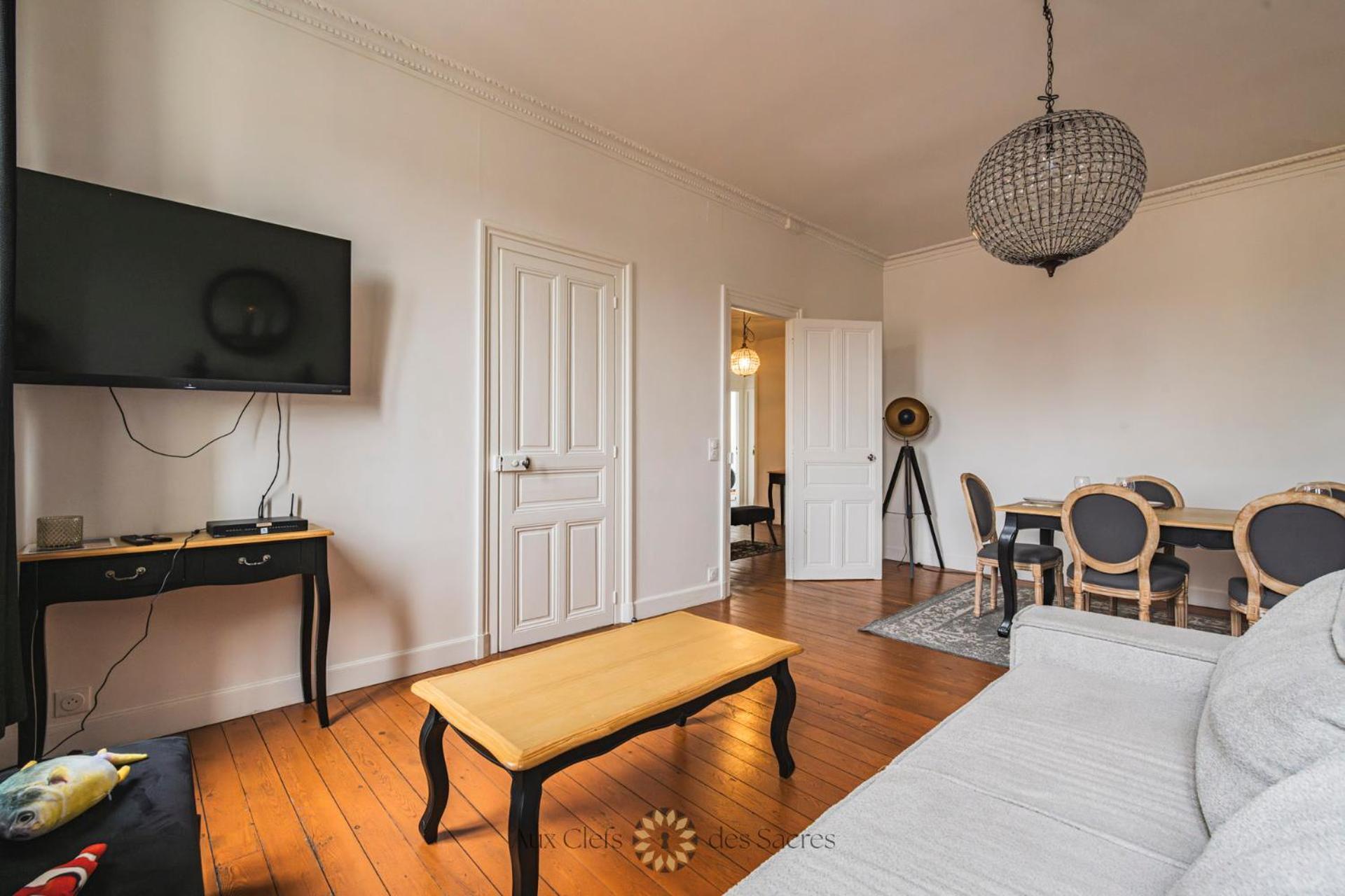 L'hotel Des Ventes Chativesle *