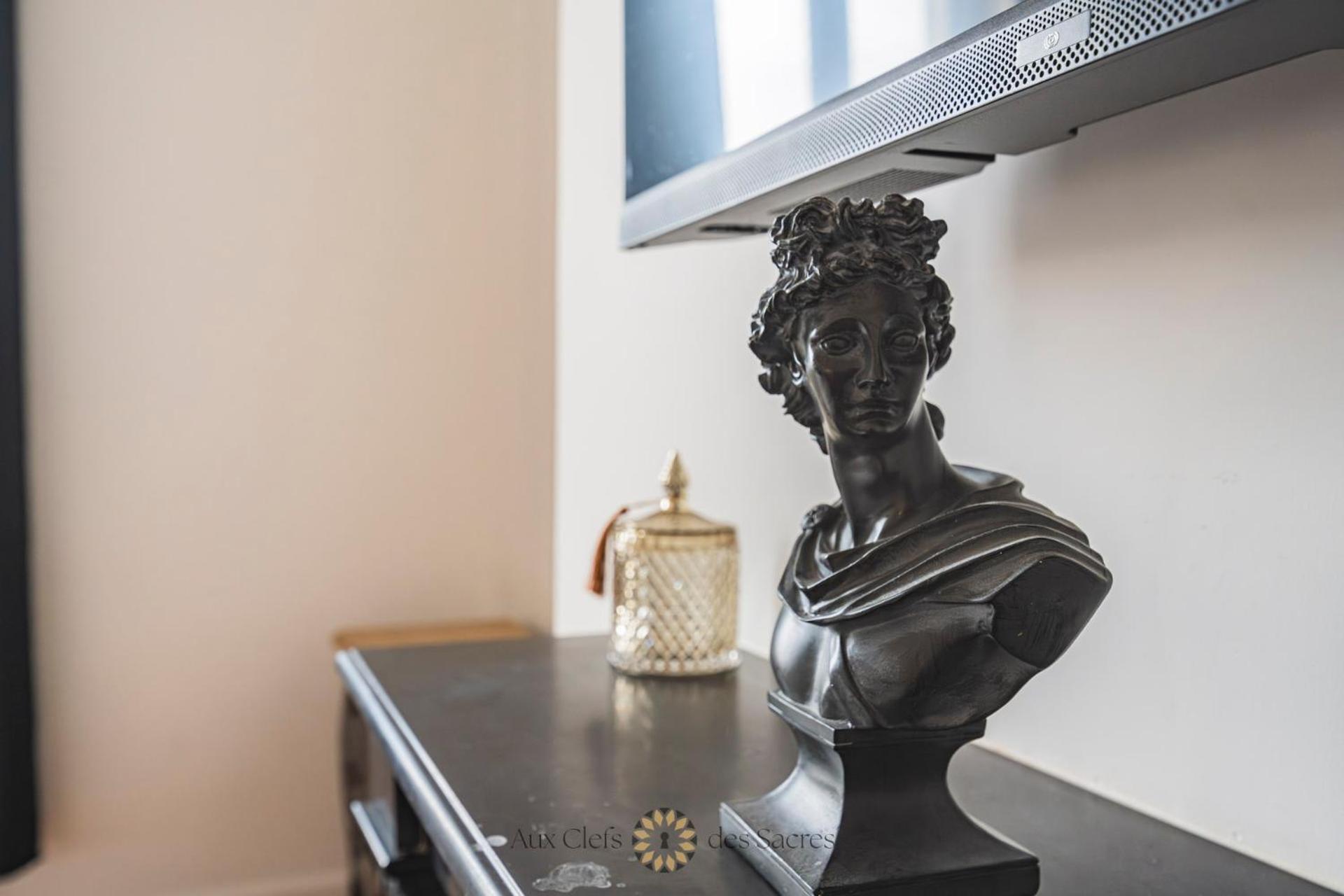 Apartment L'hotel Des Ventes Chativesle Reims
